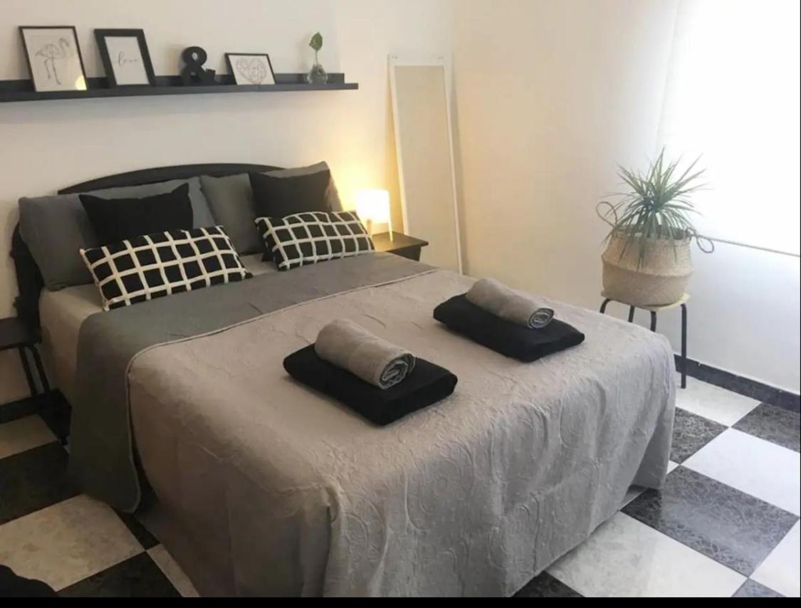 Privatunterkunft 3 - 3 Planta Sin Ascensor En Piso Compartido No Es Piso Entero!